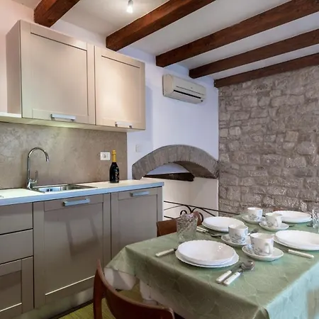 Blue Bay Apartment